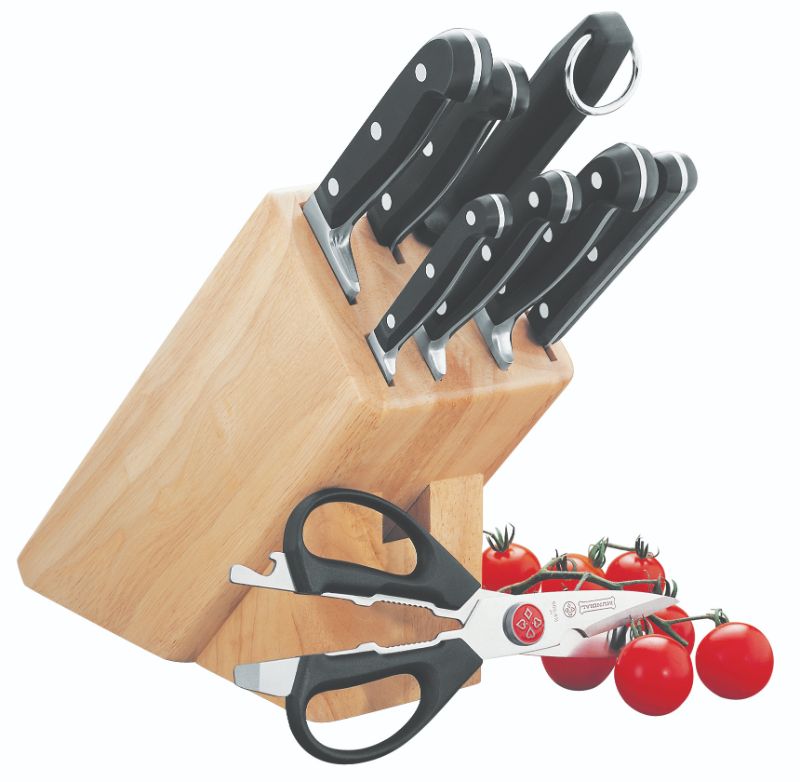 Mundial Bonza Classic 9 Piece Knife Block Set featuring premium stainless steel knives with ergonomic handles for all culinary tasks.