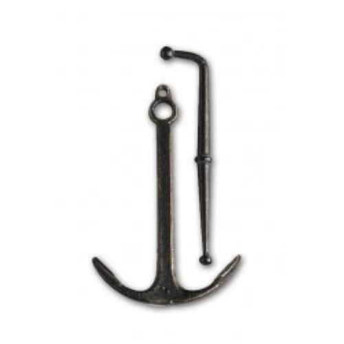 Wooden Spanish anchors (40mm, pack of 2) designed for enhancing model ship authenticity and visual appeal.