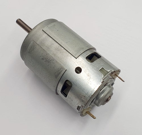 High-performance Kyosho RE750 5 pole motor for RC vehicles, delivering speed and torque in a 12-14V range.