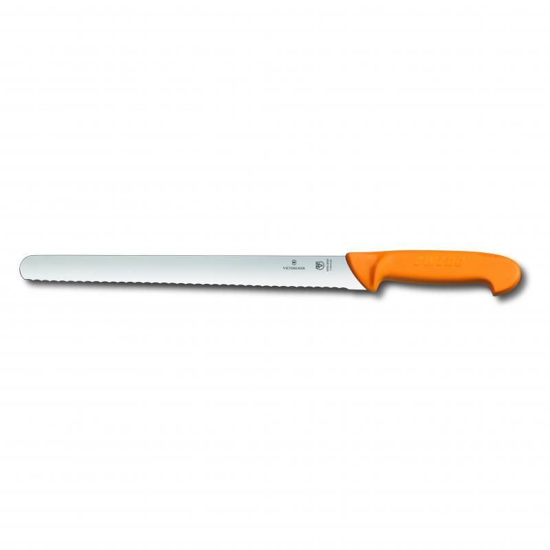 Victorinox Swibo 25cm larding knife with wavy blade, ideal for precise cuts and seasoning in meats, featuring ergonomic handle.