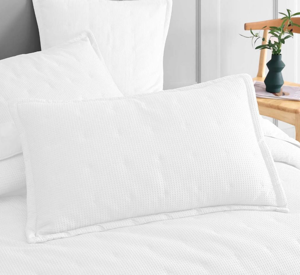 Ascot White Pillowcase by Logan and Mason Platinum