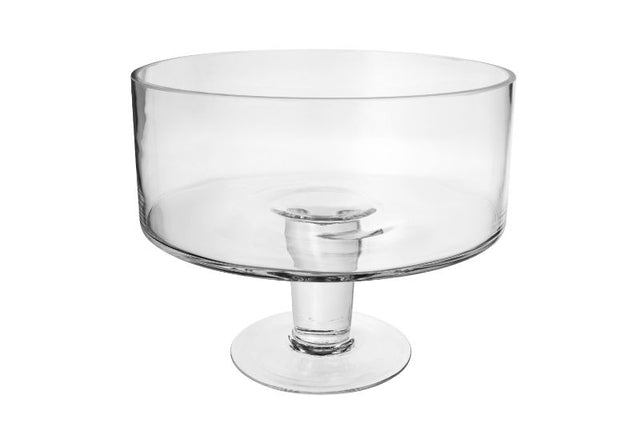 Handcrafted 26x22cm clear glass trifle bowl with pedestal, perfect for serving desserts at any special occasion.