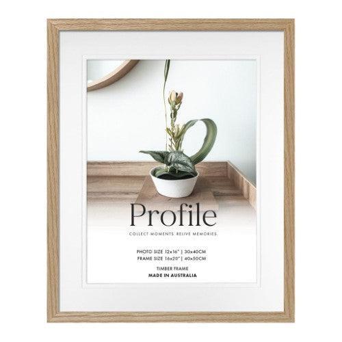Elegant Deluxe Natural Oak Photo Frame - Type 2