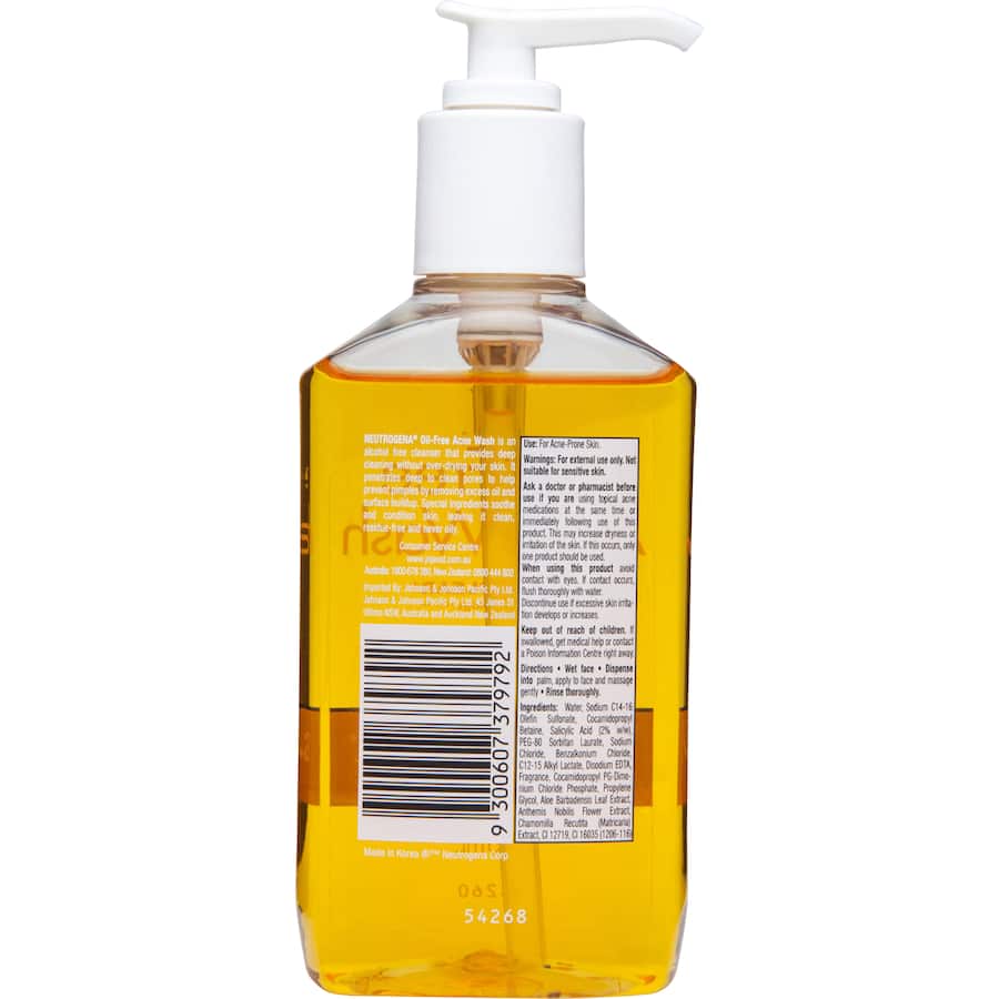 Neutrogena Cleanser Oil Free Face Wash for acne-prone skin, featuring 2% Salicylic Acid and deep cleansing MicroClear technology.