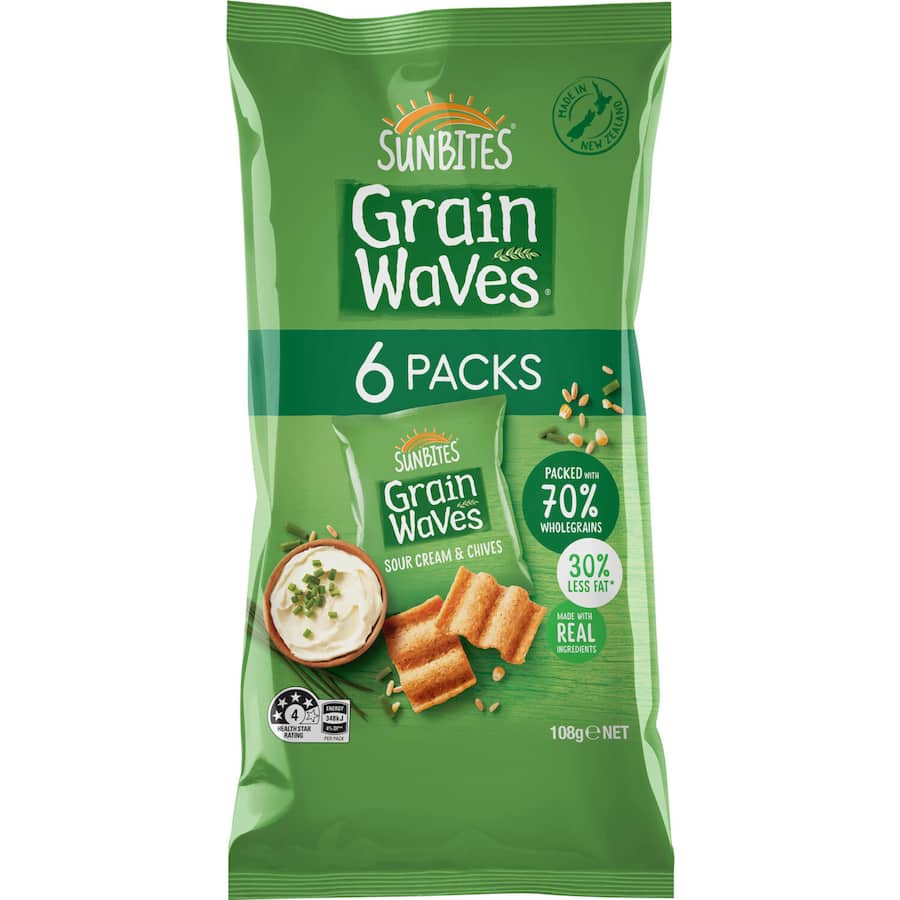 Wholegrain Sour Cream & Chives chips in a multipack, made with 70% wholegrain and 30% less fat for a healthy snack.