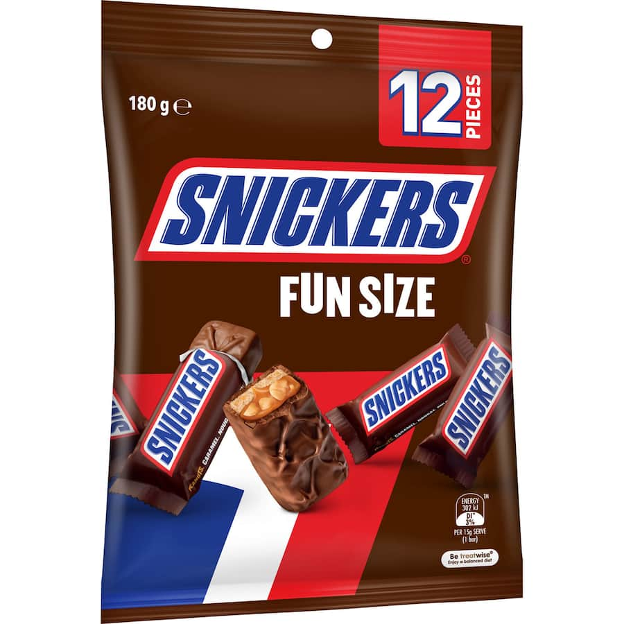 Snickers Chocolate Sharepack: 12 fun-size bars of chocolate, peanuts, nougat, and caramel, perfect for sharing or snacking.