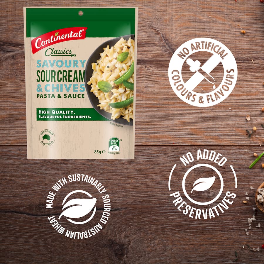 Creamy pasta with sour cream and chives, quick to prepare, free from artificial flavors, serves two deliciously.