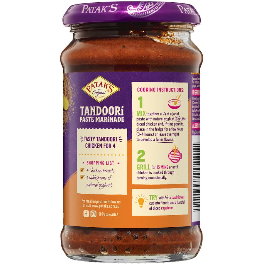 Patak's Tandoori Paste Marinade in a recyclable jar, blending mild spices for authentic Indian tandoori dishes.