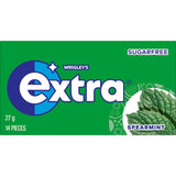 Wrigley's Extra Spearmint Gum envelope with 14 sugar-free pieces promotes oral health and freshens breath.