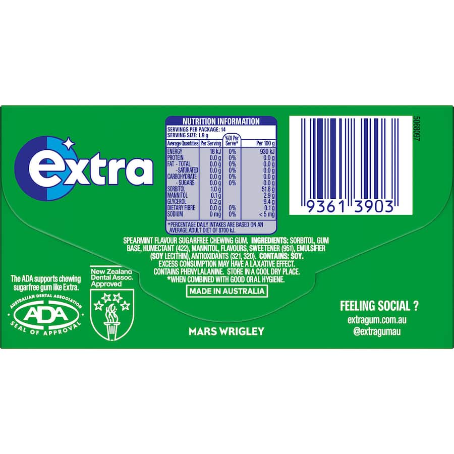 Wrigley's Extra Spearmint Gum: 14 sugar-free pieces in an envelope, promoting fresh breath and oral health.