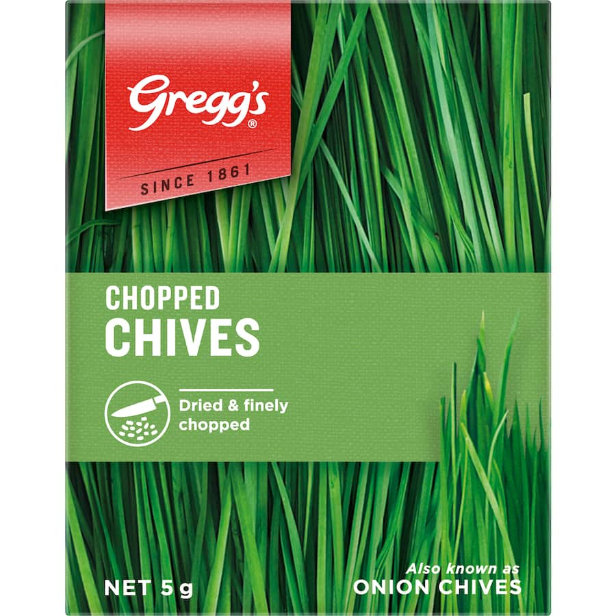 Finely chopped dried chives from Greggs, adding subtle onion flavor to enhance a variety of dishes.