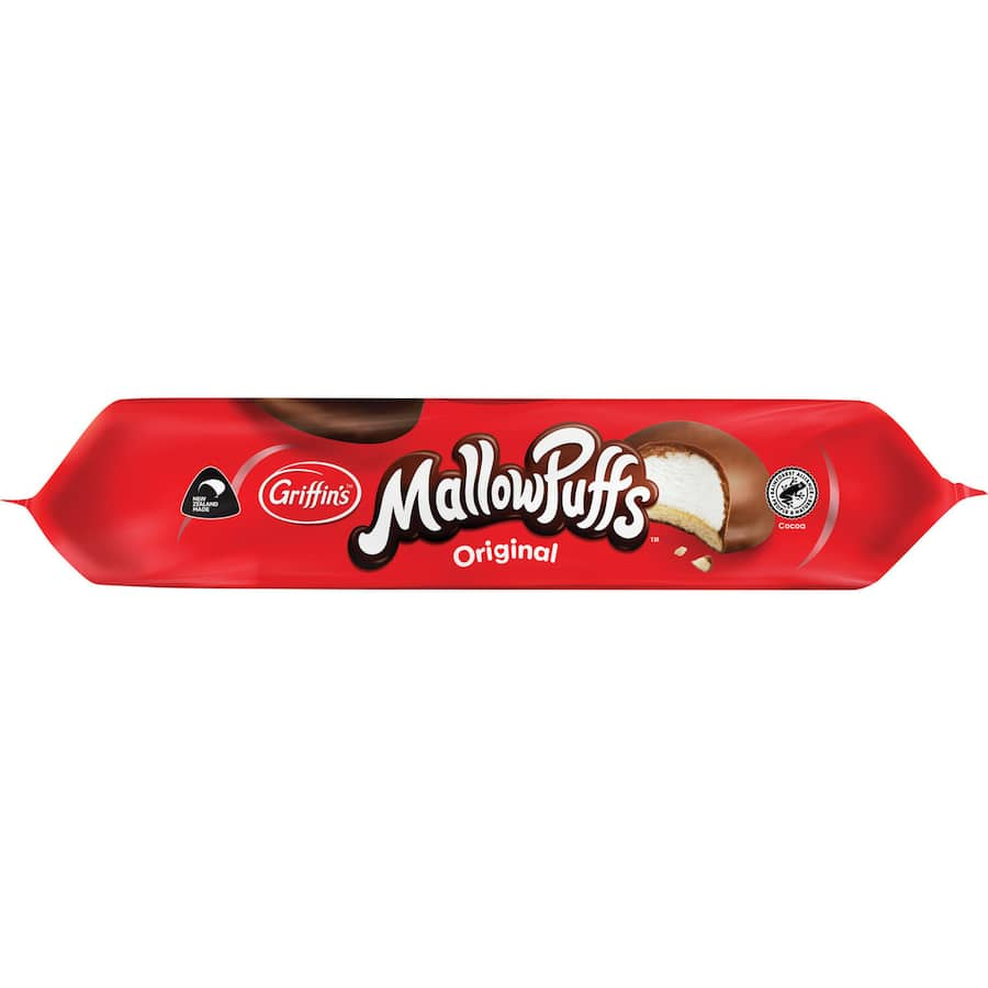 Delicious Griffins Mallowpuffs: chocolate-coated biscuits with fluffy marshmallow, perfect for snacks or dessert.