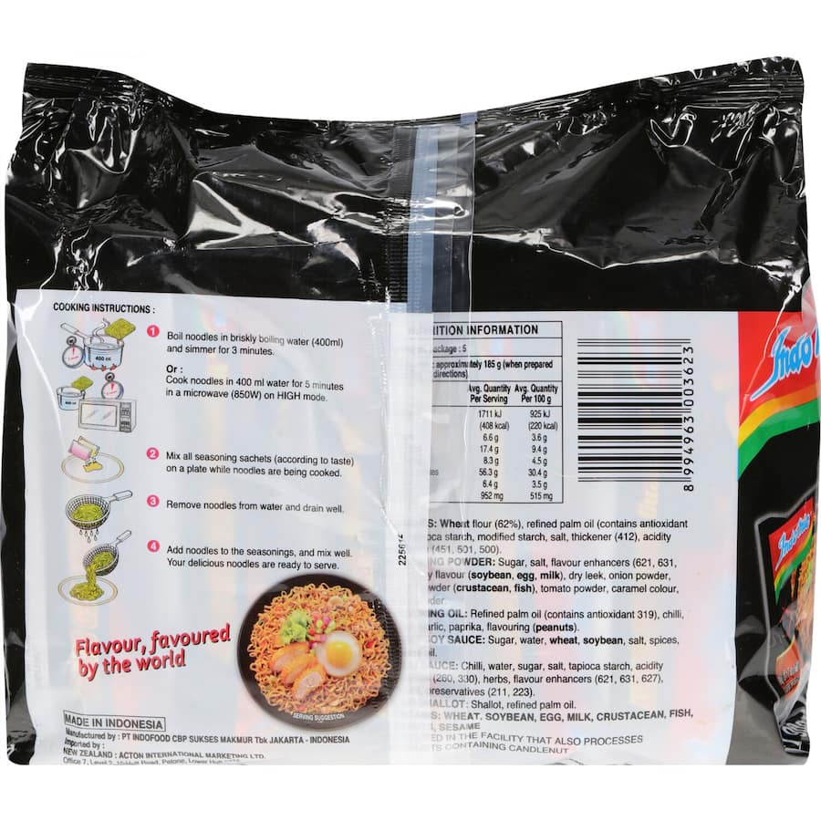 Indomie Mi Goreng Spicy Red Curry multi-pack featuring thick noodles in a savory, aromatic red curry sauce.