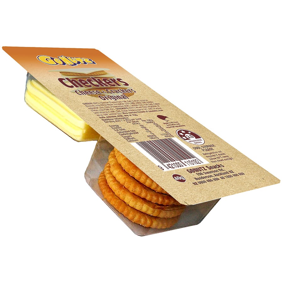 Gonutz Checkers Crackers & Cheese featuring 5 creamy cheese slices and 5 baked crackers for a delicious snack experience.