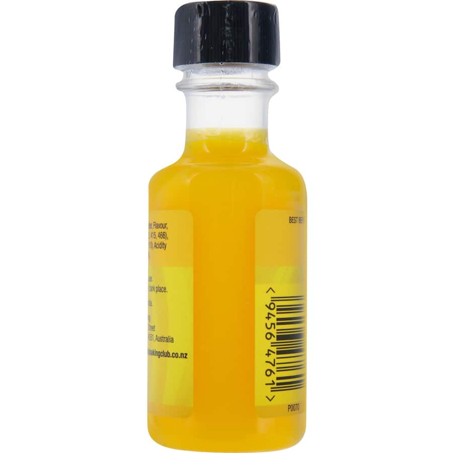 Bottle of Hansells Lemon Flavoured Essence, perfect for adding vibrant lemon flavor to baking, desserts, and drinks.