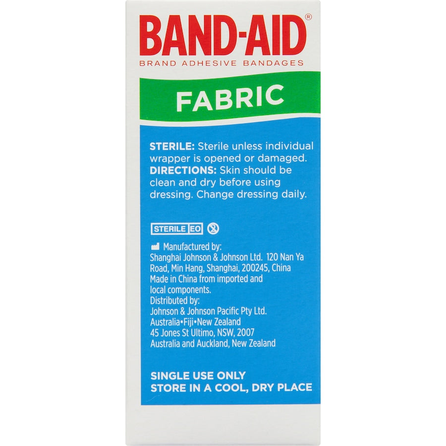 Flexible Band Aid Plasters with non-stick pads, quilt-aid technology, and full-width coverage for active lifestyles.