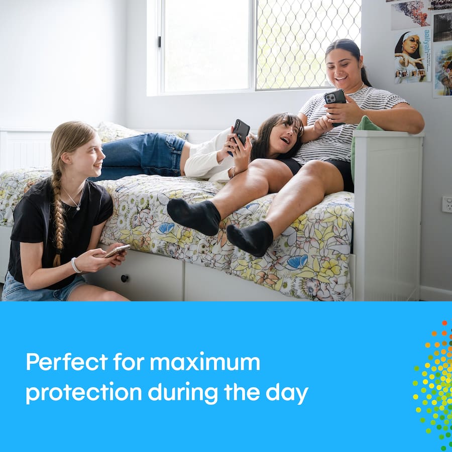 U By Kotex Maximum Protection Pads with wings, featuring a fast-absorbing core for heavy flow and a soft cotton-like cover.