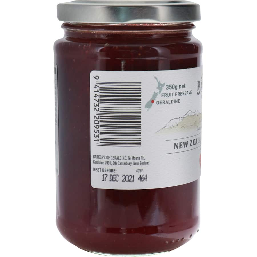 Barkers Strawberry Jam NZ: a luscious spread made from ripe New Zealand strawberries, perfect for toast, pastries, and yogurt.