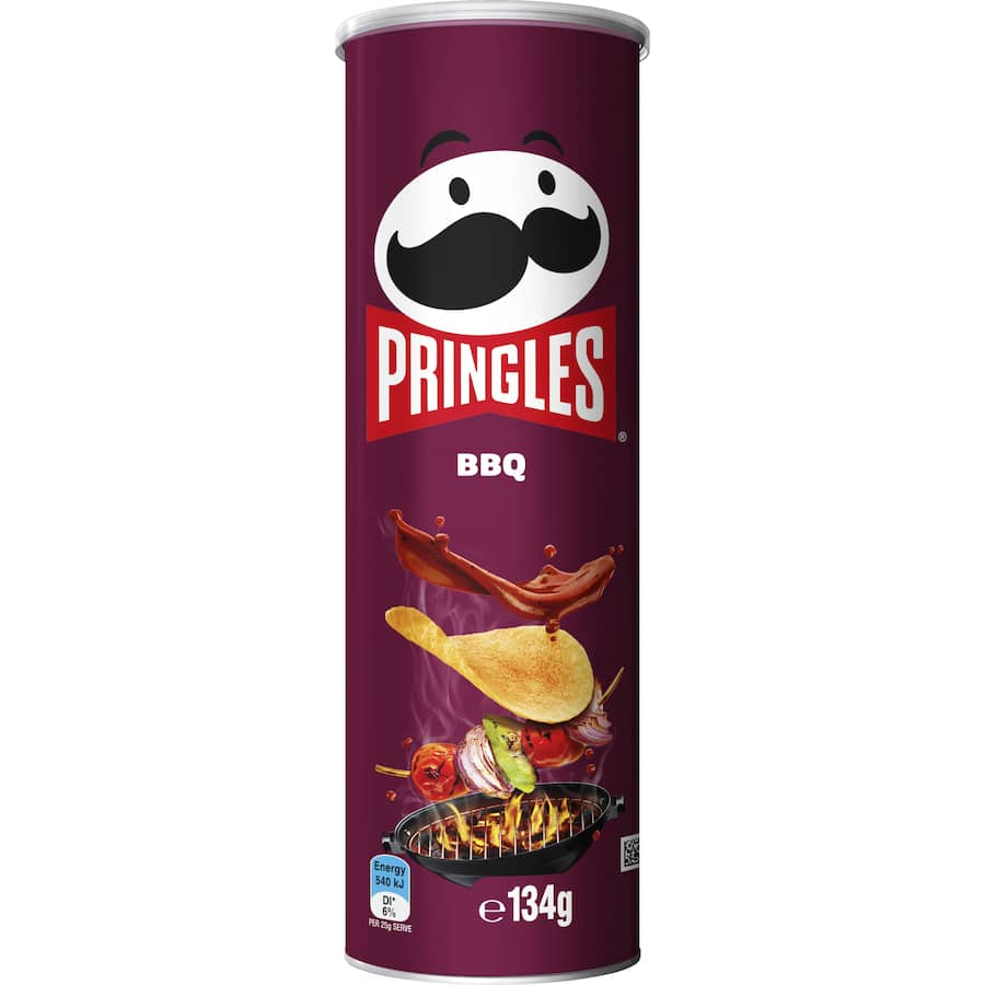 Pringles Chips Barbeque: stacked potato chips with irresistible barbeque flavor, perfect for sharing and on-the-go snacking.