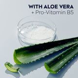 Exfoliating facial scrub for men with aloe vera and Pro-Vitamin B5, cleanses deeply while respecting the skin's barrier.