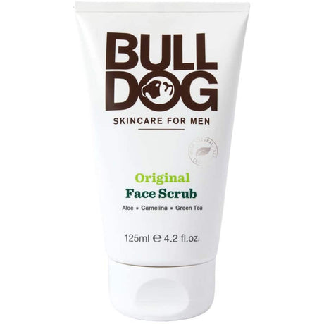 Bulldog Facial Scrub Original features natural ingredients for a refreshing exfoliation, ideal for men's skincare routine.