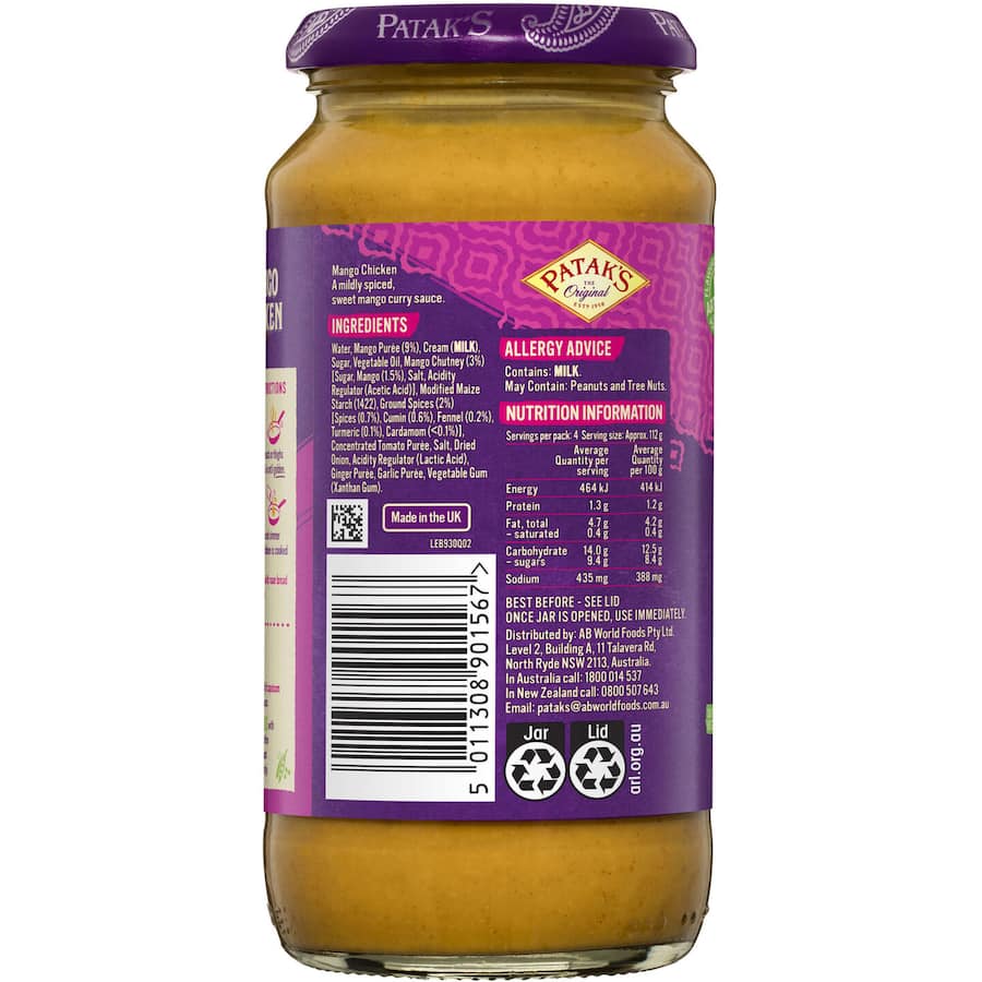 Patak's Mango Chicken Simmer Sauce jar featuring creamy mango curry blend, ideal for easy, flavorful meals at home.