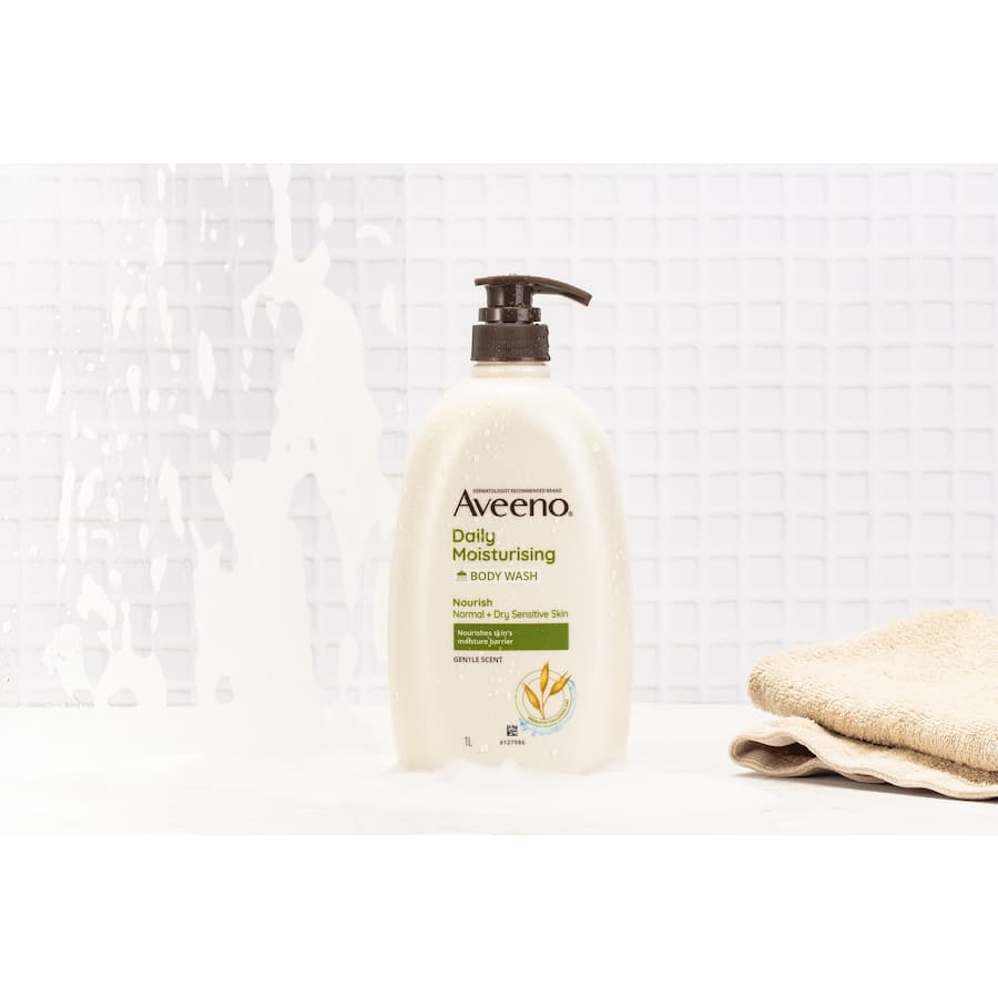 Aveeno Body Wash Daily Moisturising with prebiotic oat formula, hydrates and nourishes sensitive skin in eco-friendly packaging.