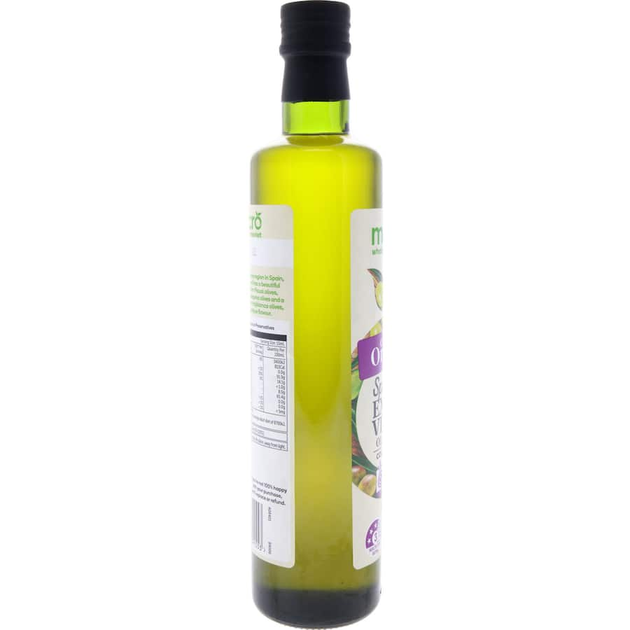 Premium Macro Organic Olive Oil, cold-pressed from Andalucía, blending fruity Picual, aromatic Arbequina, and Hojiblanca flavors.