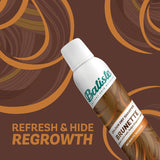 Batiste Dry Shampoo Medium revitalizes brunette hair, removing oil without residue and blending color for a fresh look.