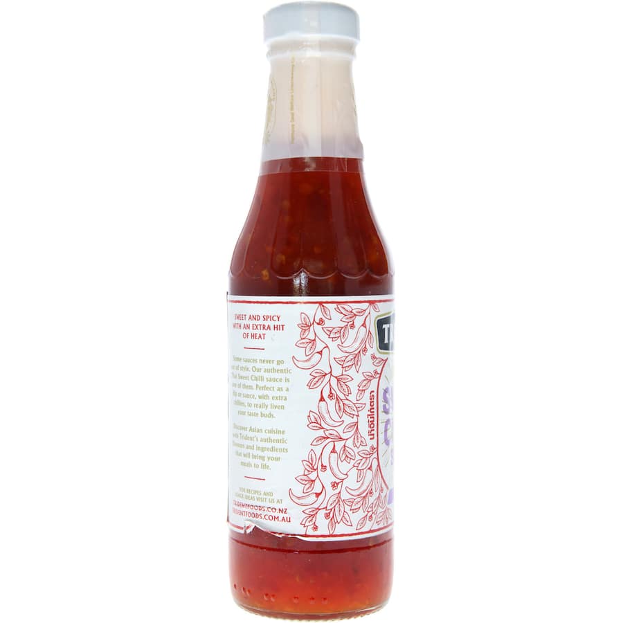 Trident Sweet Chilli Sauce Hot bottle featuring a spicy blend of sweetness and heat, ideal for gourmet cooking, grilling, and dipping.