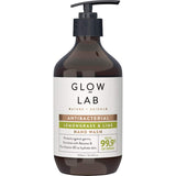 Antibacterial hand wash in Lemongrass & Lime, enriched with vitamins, protects against 99.9% of germs and hydrates skin.