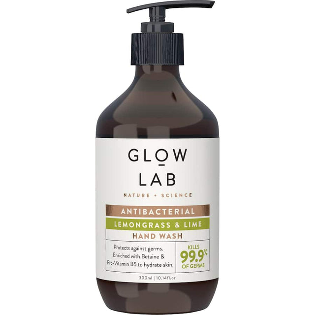 Antibacterial hand wash in Lemongrass & Lime, enriched with vitamins, protects against 99.9% of germs and hydrates skin.