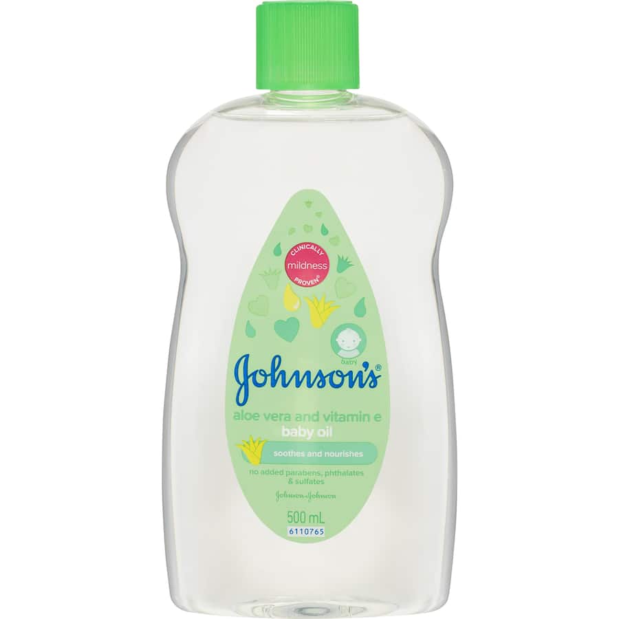 Johnson's Baby Oil Aloe Vera, a moisturizing oil for babies, nourishes skin with Aloe Vera and Vitamin E while locking in moisture.