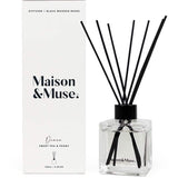 Maison & Muse Sweet Pea & Peony diffuser in elegant glass, enriching spaces with floral scents for up to 55 days.