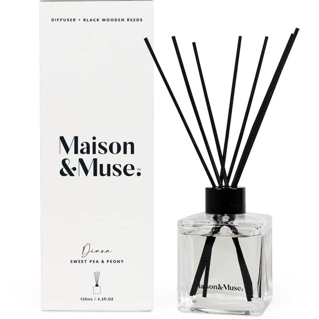 Maison & Muse Sweet Pea & Peony diffuser in elegant glass, enriching spaces with floral scents for up to 55 days.