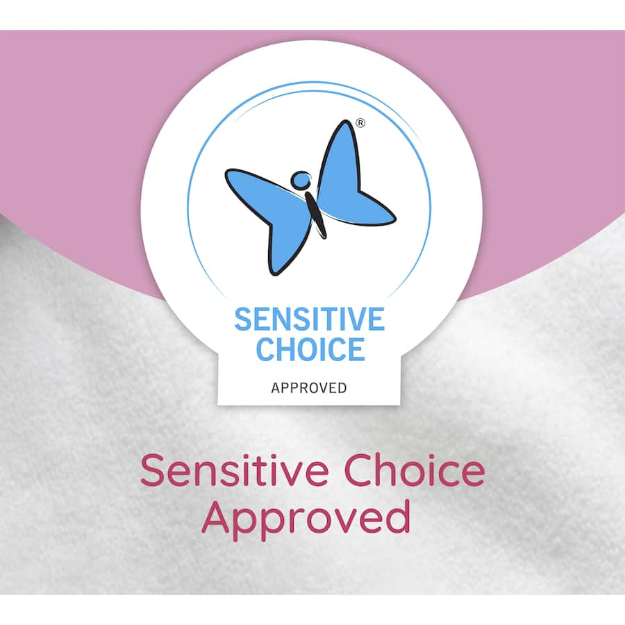 Cuddly Fabric Softener Conditioner Sensitive for soft, hypoallergenic laundry, perfect for delicate skin and reducing wrinkles.