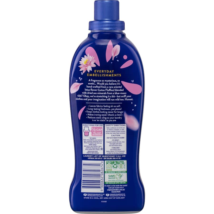 Fluffy Concentrate Fabric Softener with Lotus Sea Mineral scent, enhancing softness, freshness, and vibrant colors for laundry.