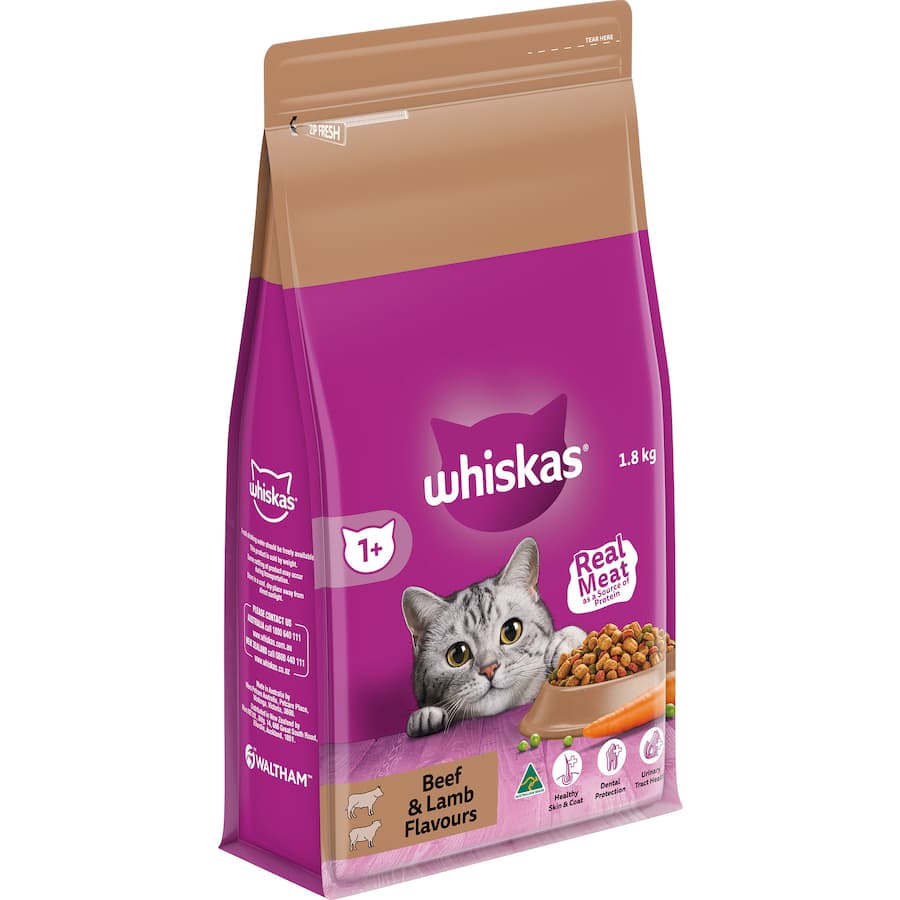 Whiskas Senior Dry Cat Food with Beef & Lamb, featuring crunchy kibble for dental health and tailored nutrition for senior cats.