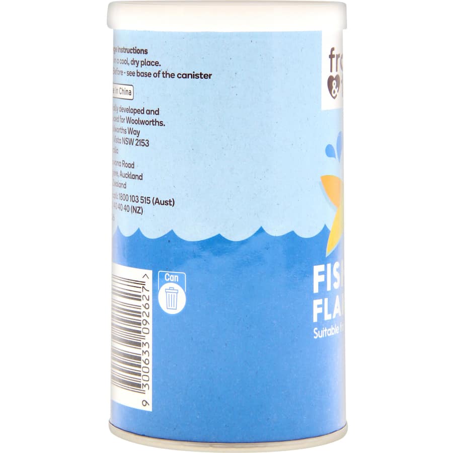 Nutritious fish flakes for freshwater and saltwater fish, promoting health and vibrant colors without artificial additives.