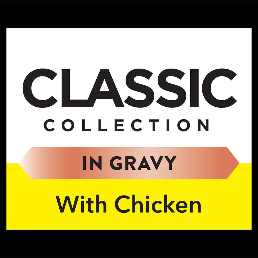 Delicious chicken chunks in gravy for cats, providing essential nutrients and irresistible taste for a delightful mealtime.