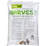 Crunchy rabbit and guinea pig pellets rich in vitamins and minerals for optimal health and digestive support.