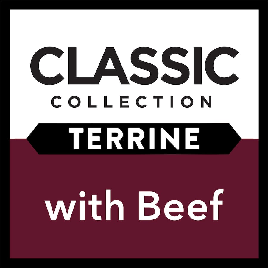 Gourmet wet cat food terrine with beef featuring tender meat pieces for adult cats, enriched with essential vitamins and minerals.