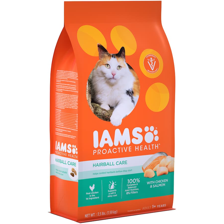 Iams Dry Cat Food Chicken & Salmon - Hairball offers premium nutrition with hairball control for healthy, playful cats.
