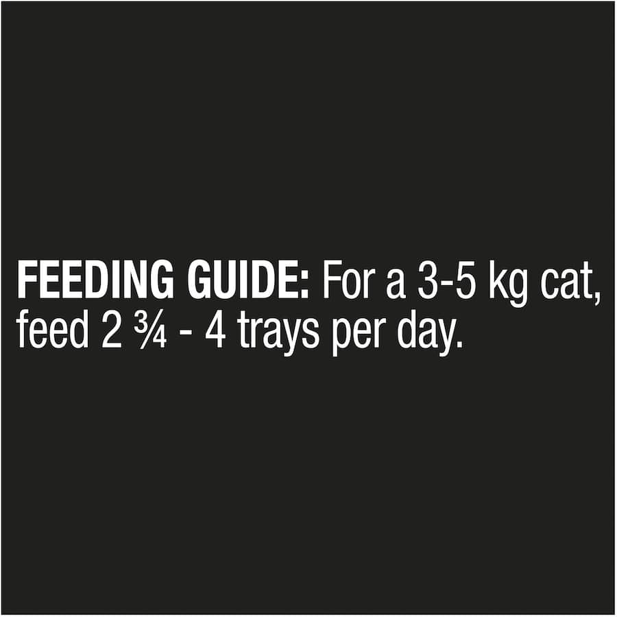 Tender chicken morsels in jelly that provide complete nutrition and transform mealtime into a delightful experience for your cat.