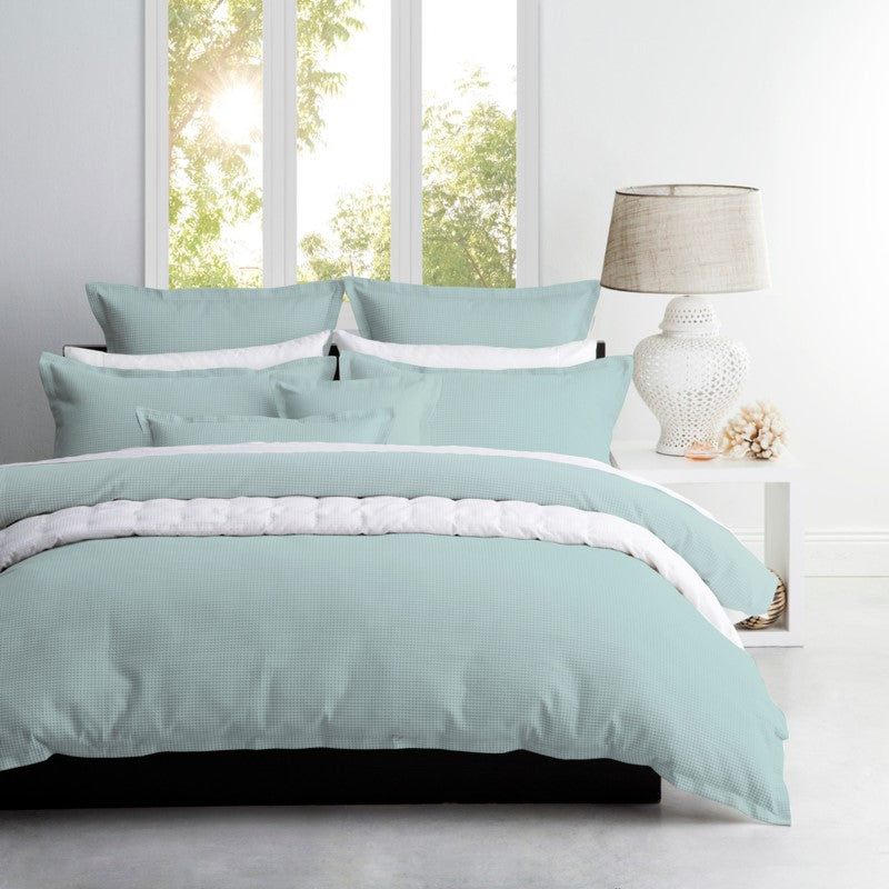 Queen Quilt / Duvet Cover Set  - PLATINUM ASCOT SURF