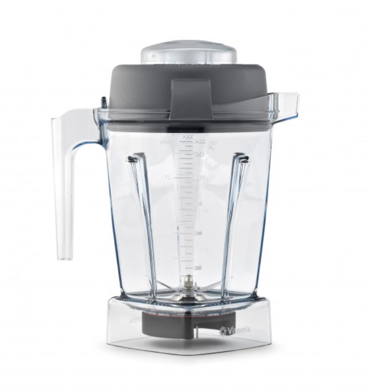 Vitamix Classic Wet Container 1.4L with spill-proof spout, vented lid, and precision blades for smooth blending.