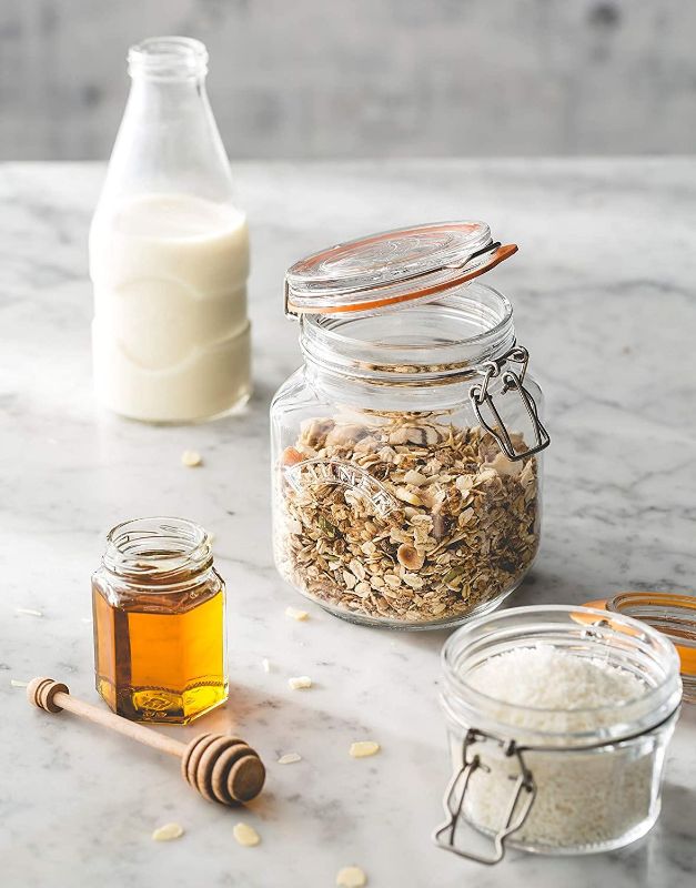 Kilner Square Clip Top Jar Glass, 500 ml airtight storage for preserves, dry goods, and homemade sauces with stylish design.