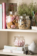 Clear glass Kilner Universal Storage Jar with a silicone seal, perfect for organizing dry foods and household items.