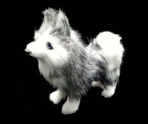 Husky ornament showcasing intricate details, ideal for dog lovers and festive decor, capturing the charm of Siberian Huskies.