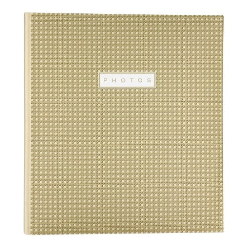 Elegant Boho Rattan photo album for 500 photos, featuring durable slip-in pockets and a stylish padded cover.